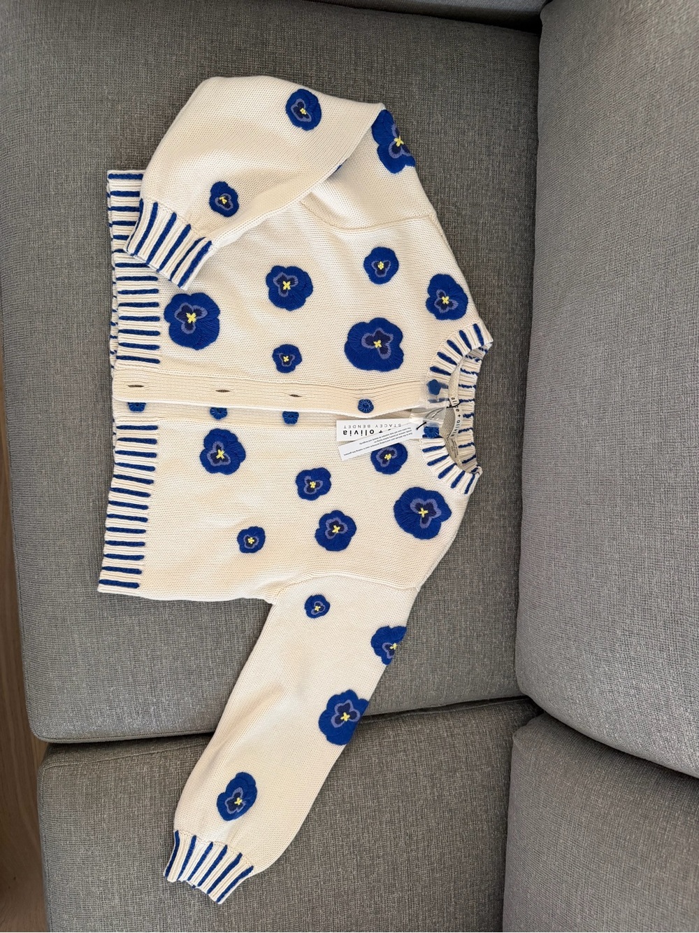 Alice & Olivia Blue and white floral knit sweater